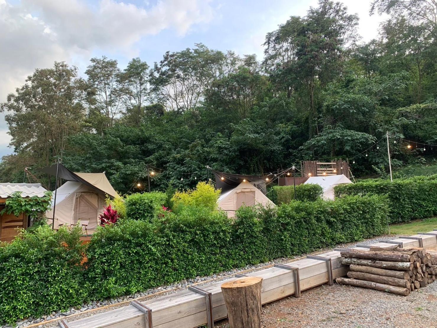 The Signature Valley Khao-yai Campus เต็นท์หรู
